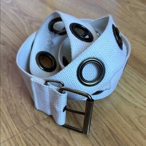 White Wove 90s Canvas Belt with Metal Eyelets